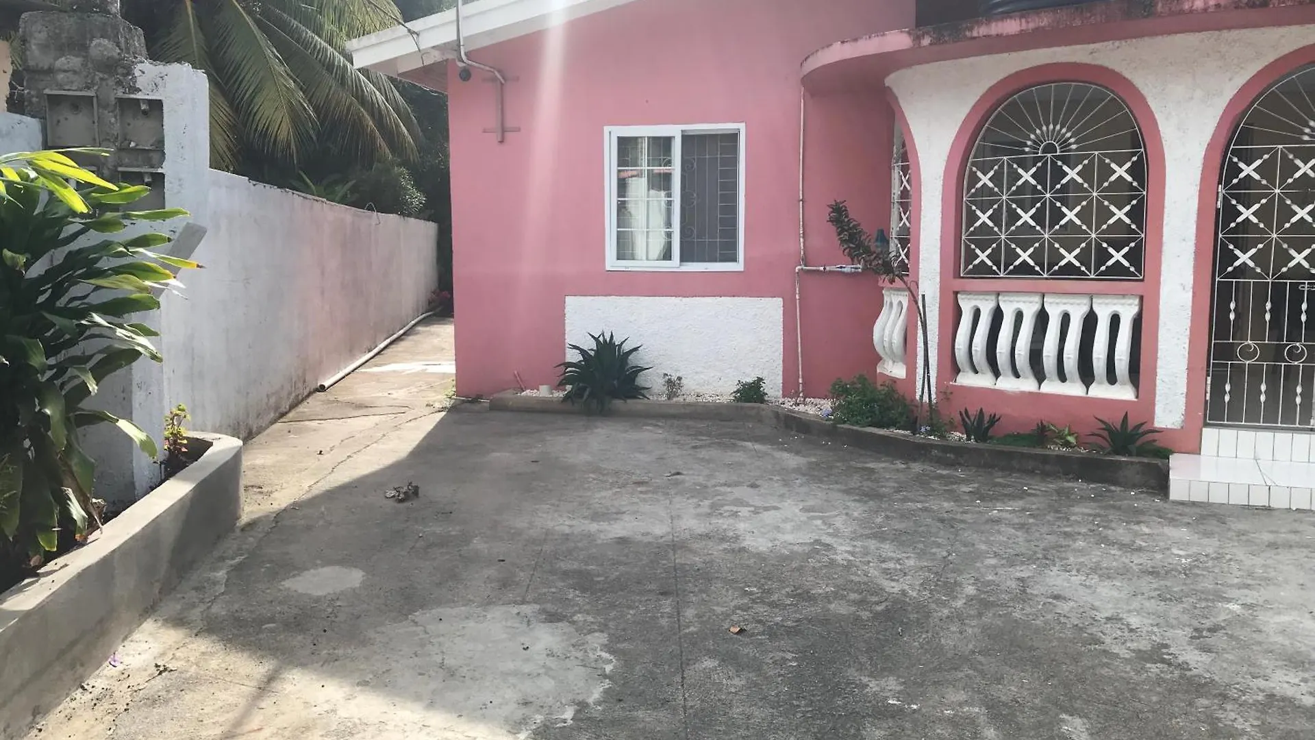 Studio In The Hills Of Ocho Rios Apartment
